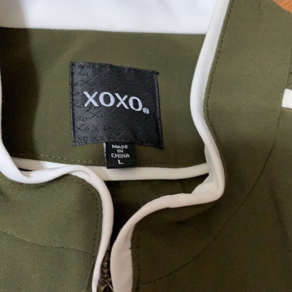 XOXO womens embroirdered zip up vest size L - Picture 3 of 4
